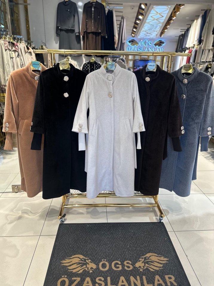 Gri Uzun Kadın Kürklü Klasik Kaban - Görsel 2