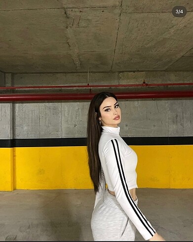 Cizgili beyaz bluz