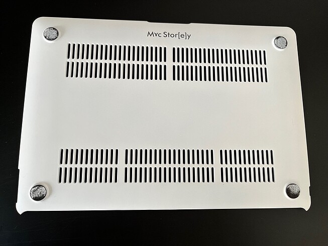 Beden Renk Macbook Air M1 Kılıf