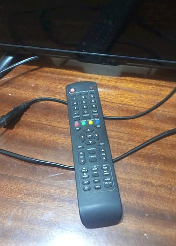 Avox Marka Siyah Renkli Monitör ve Kumanda - Görsel 2