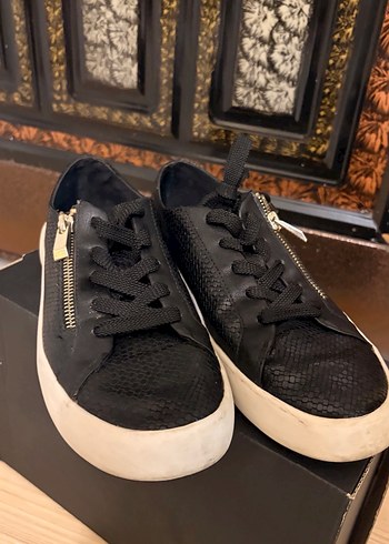 stradivarius spor ayakkabı - Görsel 2