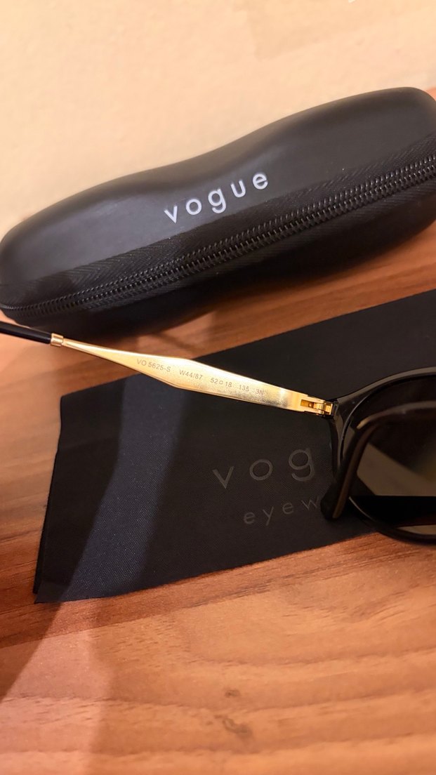 Vogue Siyah Kadın Gözlüğü - Görsel 3