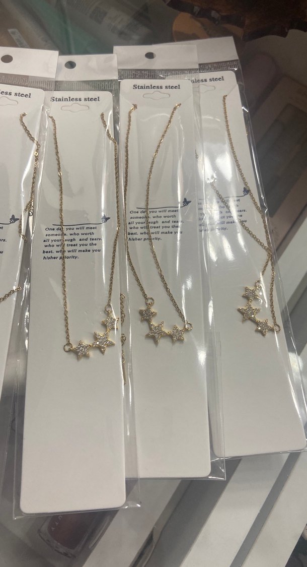 Zincir Detaylı Altın Renk Kadın Kolye Açıklama - Görsel 3