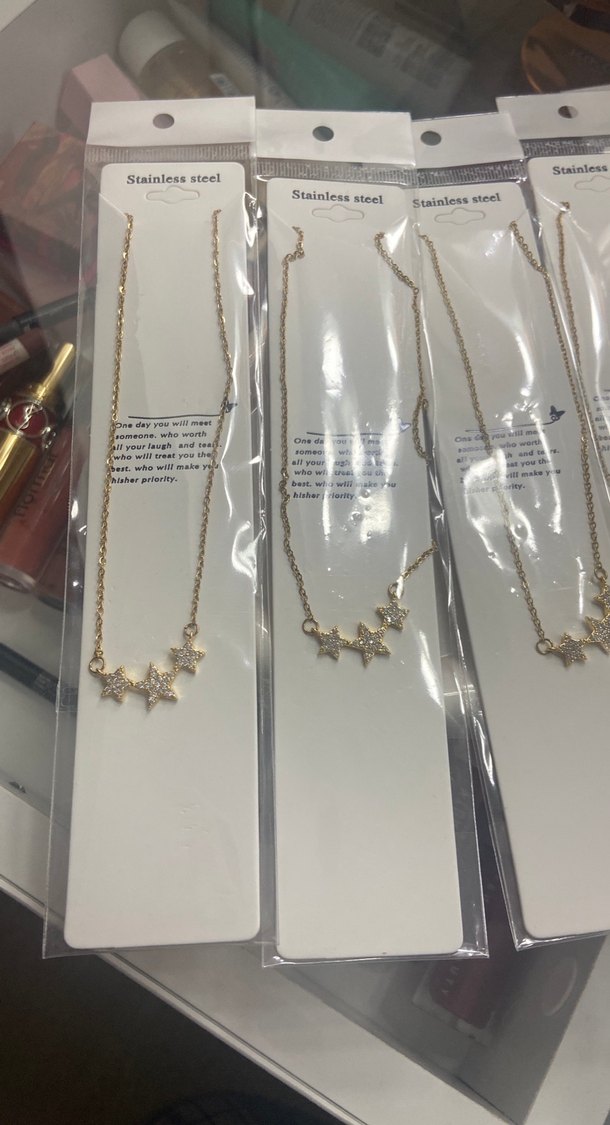 Zincir Detaylı Altın Renk Kadın Kolye Açıklama - Görsel 2