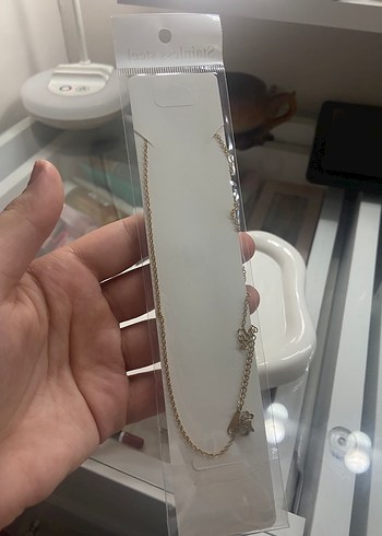 Altın Rengi Uzun Zincir Detaylı Y Kadın Kolye - Görsel 4