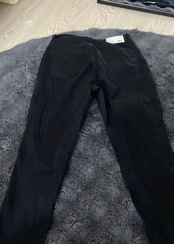 Zara Siyah Süet Kadın Midi Boy Bol Kesim Jean
