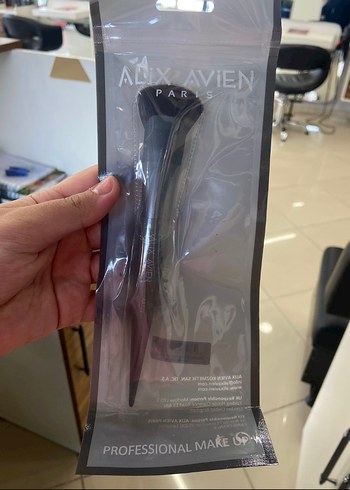 Alix Avien Fondöten Fırçası - Yumuşak Dokulu - Görsel 2