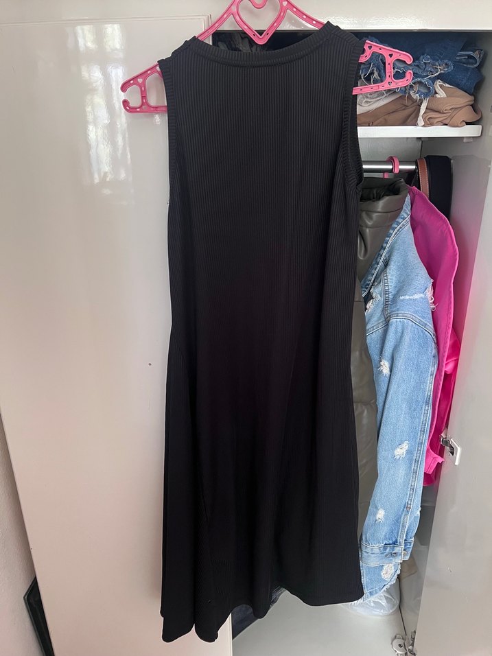 Siyah Uzun Yüksek Yakalı Drapeli Elbise - Görsel 4