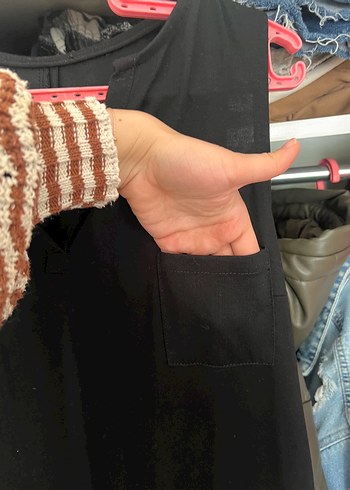 Siyah V Yaka elbise - Görsel 4