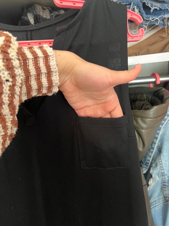 Siyah V Yaka elbise - Görsel 4