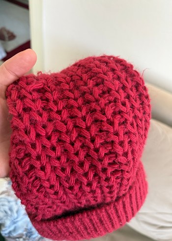 Kırmızı Örgü Ponponlu Kadın Bere - Görsel 2