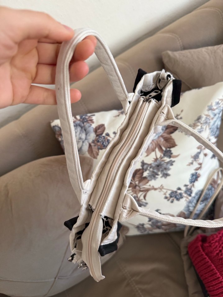 Beyaz Baskılı Kadın Bez Çanta - Görsel 3