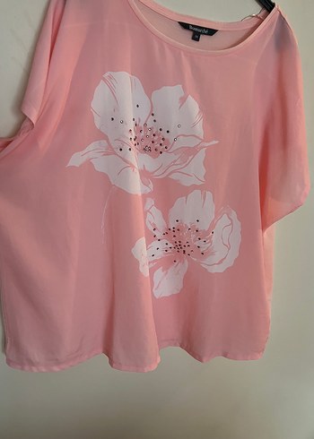 Pembe Baskılı Kısa Kollu Kadın Bluz
