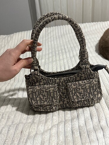 Beden Stradivarius Monogram Çanta