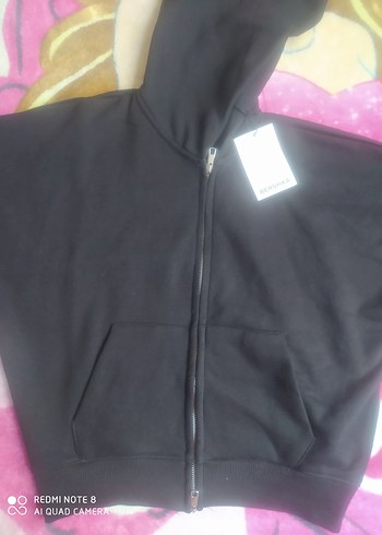 Bershka Siyah Kapüşonlu Fermuarlı Sweatshirt