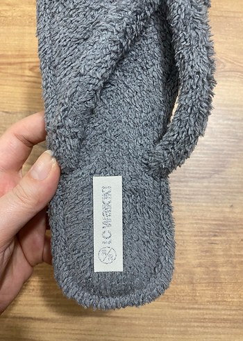 Gri Kadın Triko Ev Terliği - Görsel 4