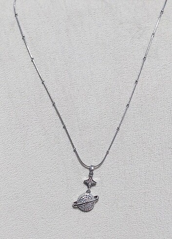 Silver kolye