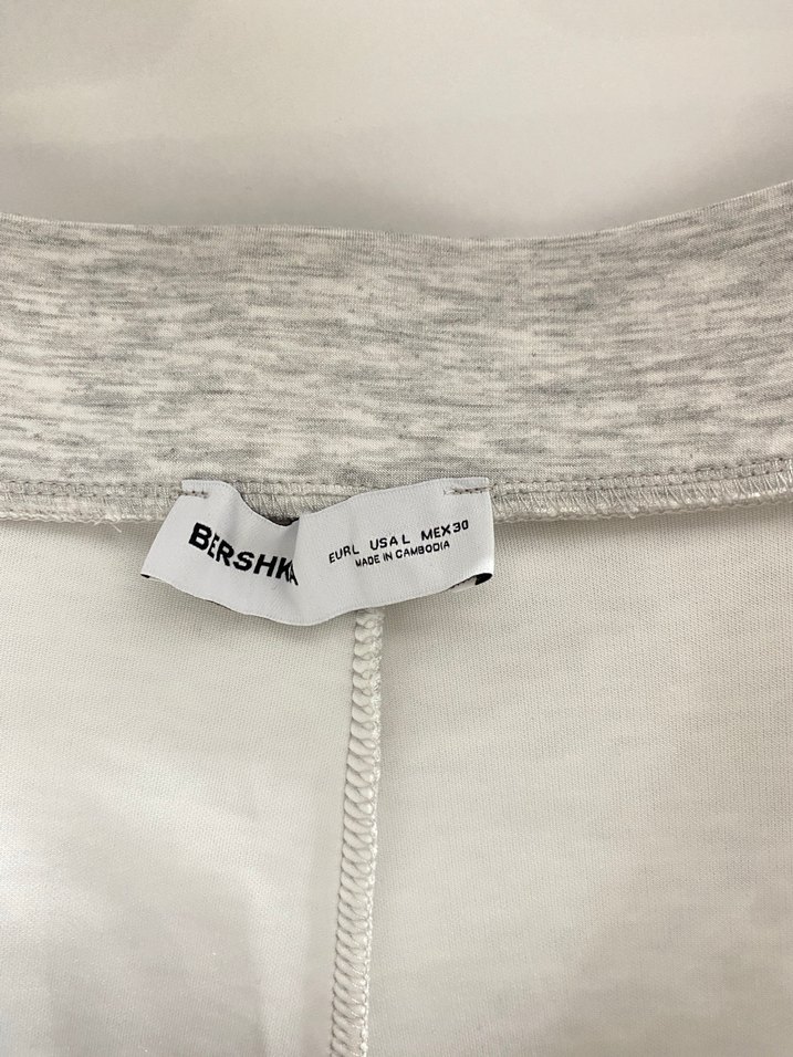 Bershka İspanyol paça pantolon - Görsel 3