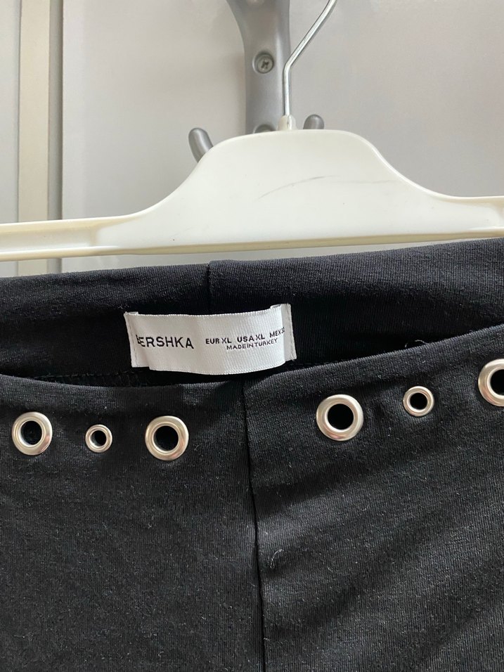 Kadın Siyah Kemerli Midi Kumaş Pantolon - Görsel 3