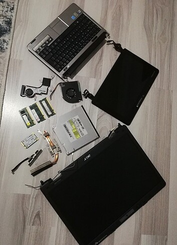 Toplu laptop pc parçaları