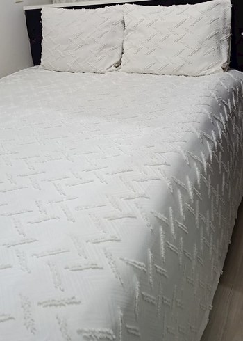 180-200 örtüsü +2 yastık kılıfı fiyatıdır..PERDE HARİÇ FİYATIDIR - Görsel 2