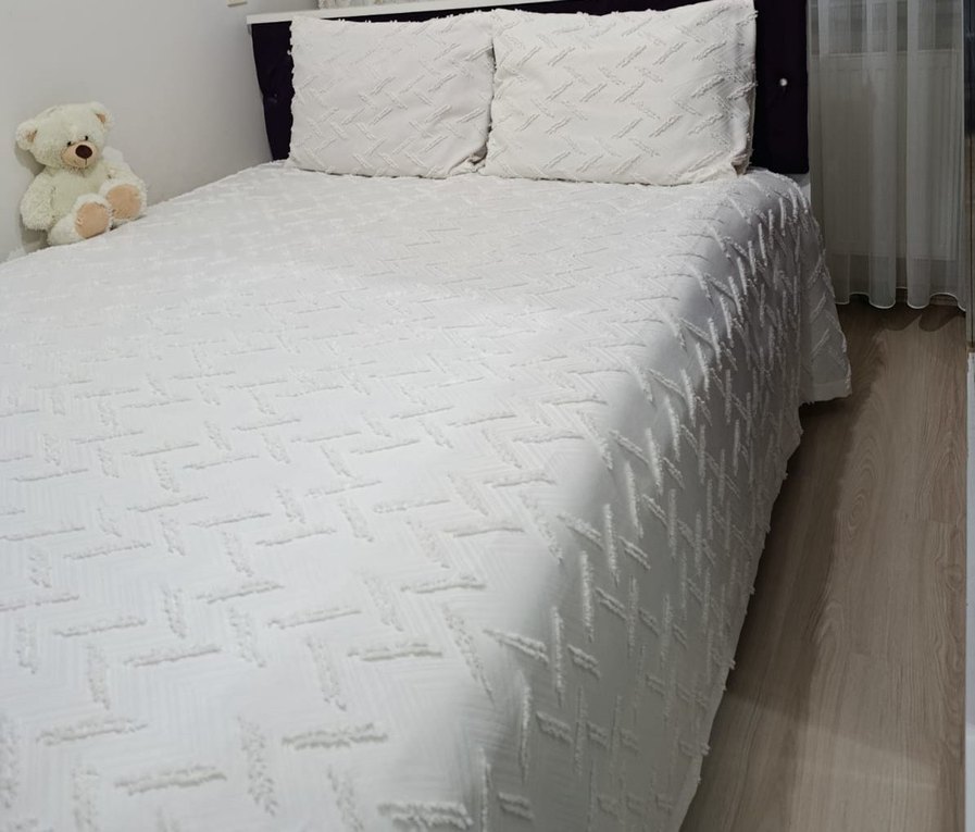 180-200 örtüsü +2 yastık kılıfı fiyatıdır..PERDE HARİÇ FİYATIDIR - Görsel 2