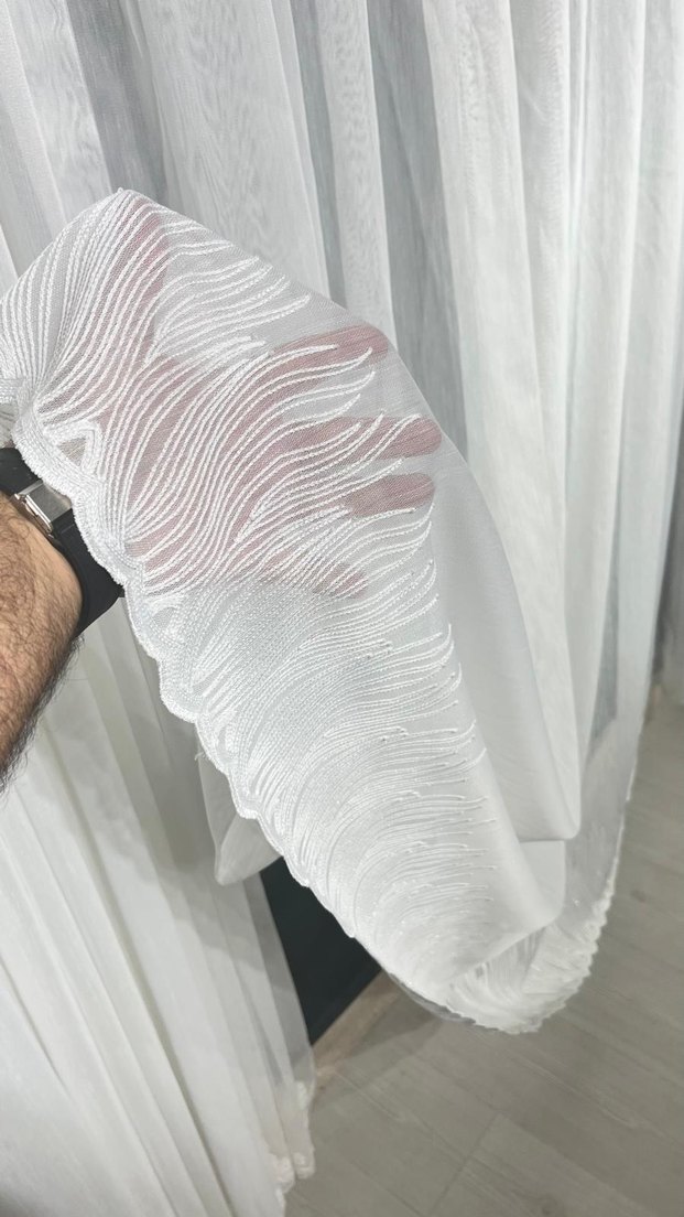 Vakko zemin etek desenli - Görsel 2