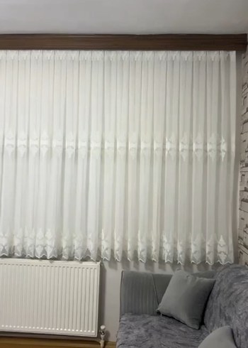 Beyaz Nakışlı Perde - Görsel 2