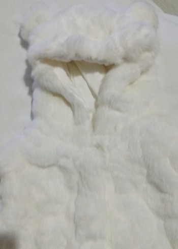 Mayoral beyaz kız kürk yelek - Görsel 2