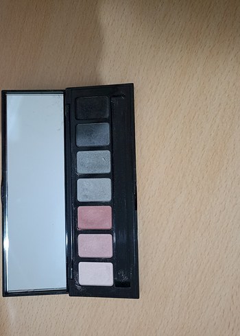 Essence Essence ALLTIATGDEYO Göz Farı Paleti
