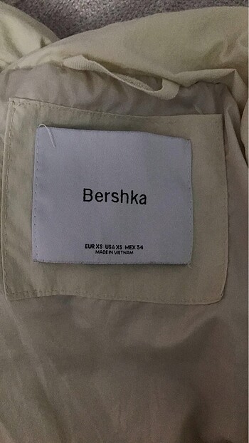 xs Beden Bershka Bej Şişme Mont