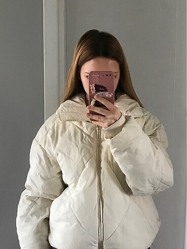 m Beden beyaz Renk bershka beyaz şişme mont