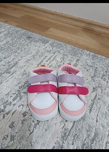 LC Waikiki Kız bebek ilk adım ayakkabısı