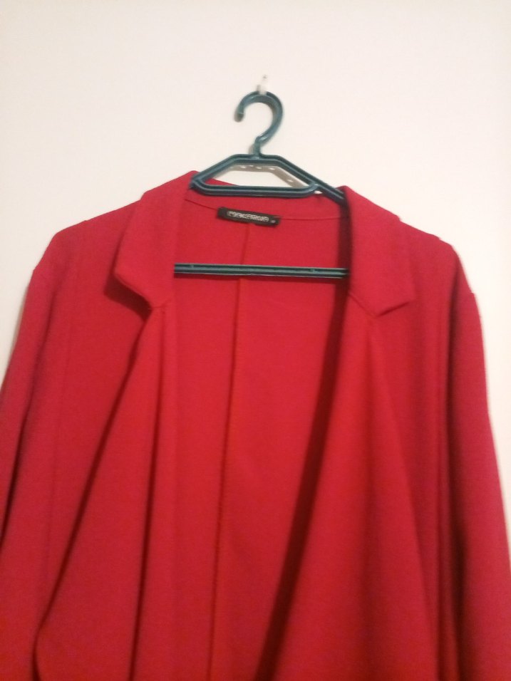 Kırmızı Uzun Kadın Kaban - Görsel 3