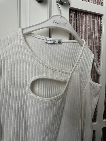 Stradivarius Stradivarius body