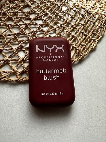 NYX Buttermelt Allık 10 Numara