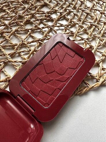 Beden Renk NYX Buttermelt Allık 10 Numara