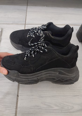 Skechers Siyah Yılan Desenli Kadın Spor Ayakkabı