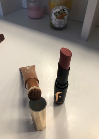 Makyaj malzemeleri seti - Görsel 5