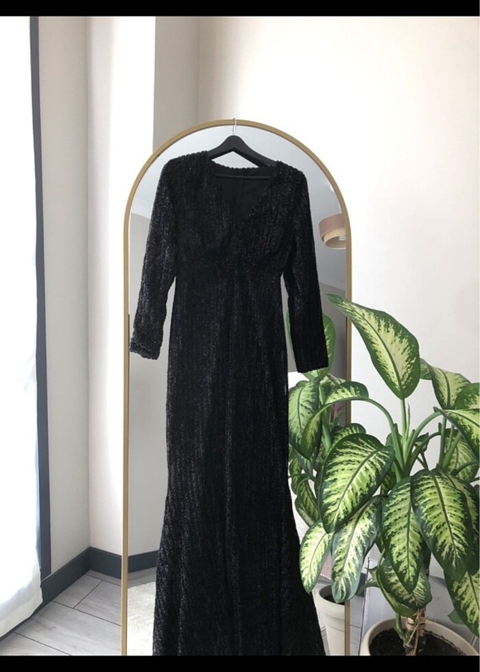 Uzun dekolteli elbise - Görsel 2