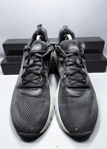 45 Beden Skechers max protect
