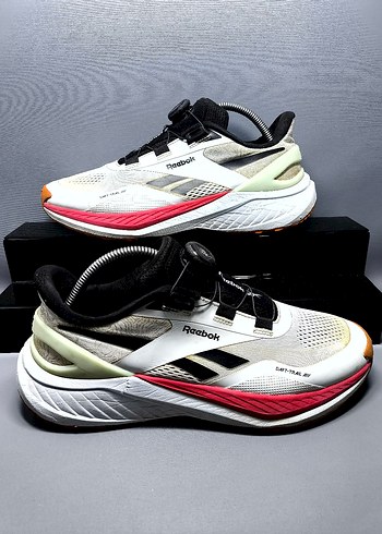 Reebok ürünü