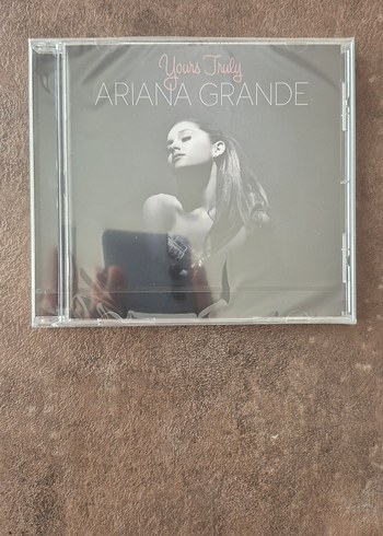 Ariana Grande - Yours Truly CD
