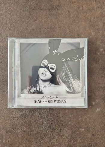 Ariana Grande Dangerous Woman CD