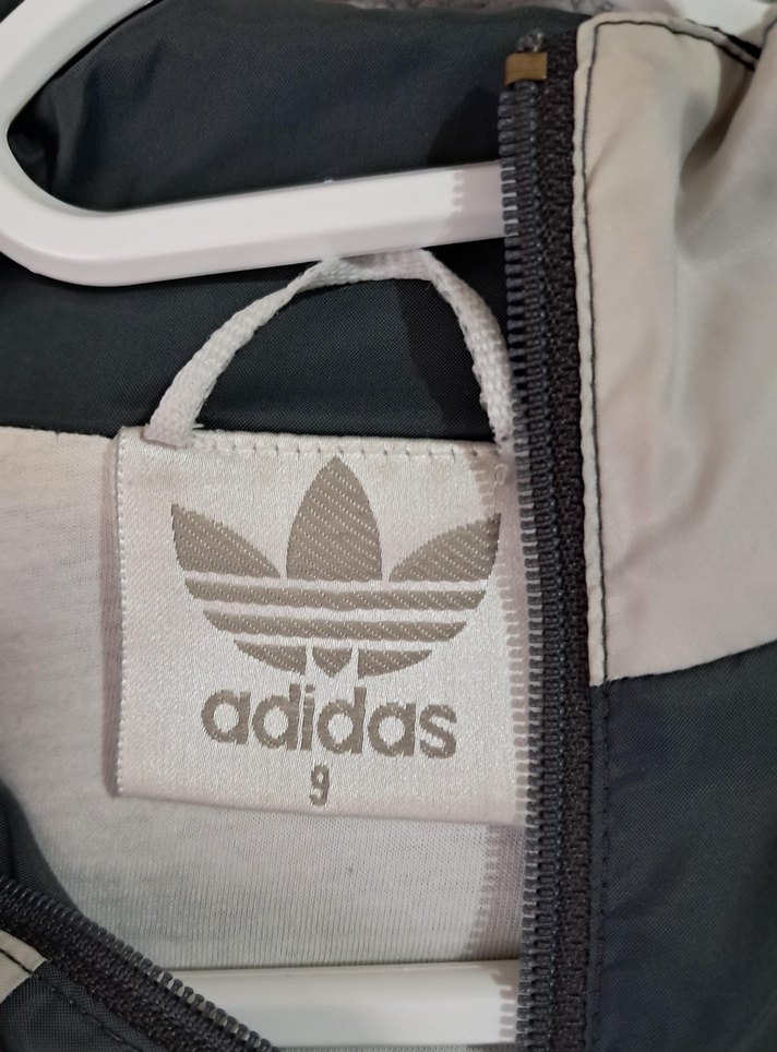 Adidas Gri Kırmızı Spor Erkek Rüzgarlık - Görsel 3
