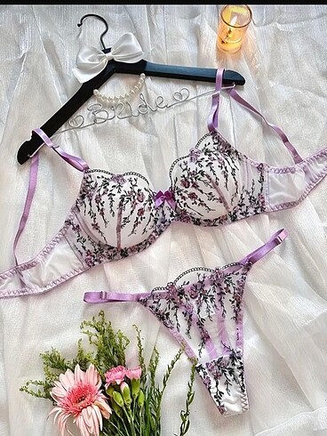 Diğer Bralet Sütyen takımı