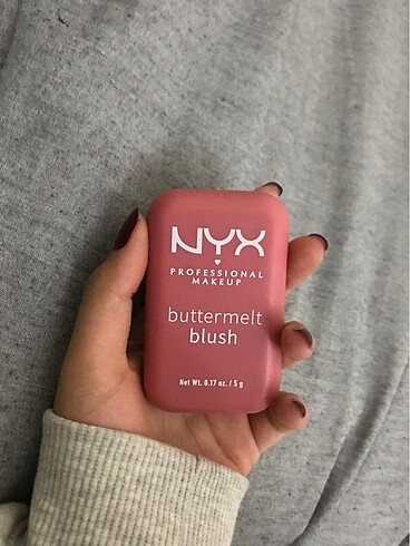 Beden Nyx buttermelt allık