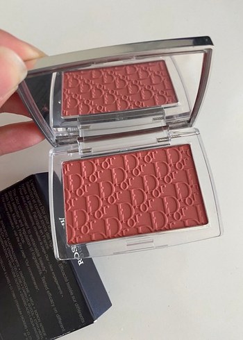 Koyu Kırmızı Dior Allık
