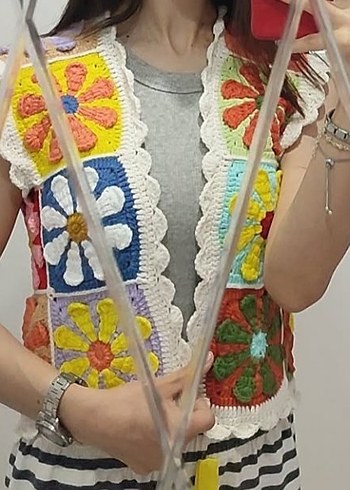 Renkli çiçek motifli yelek - Görsel 3