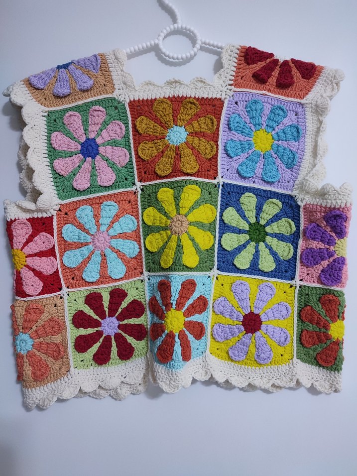 Renkli çiçek motifli yelek - Görsel 2